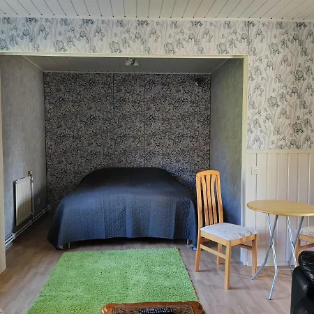 Maalaistalon Paeaetyhuoneisto Merikarvialla Tuorila