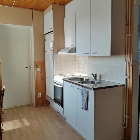 Maalaistalon Paeaetyhuoneisto Merikarvialla